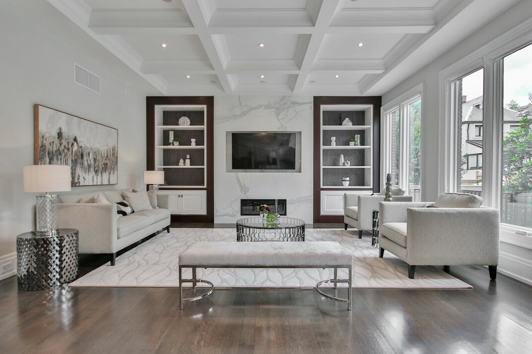 celebrity mansion living room
