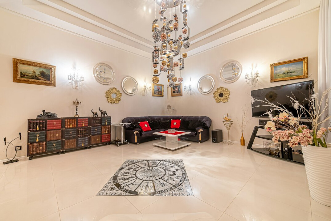 elegant celebrity living room